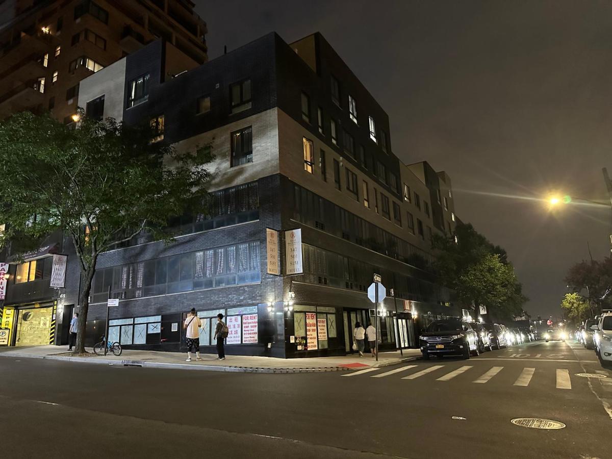 Regal Inn & Suites New York Laguardia Hotel Nova York Exterior foto